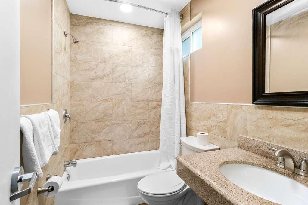 Americas Best Value Inn Avenel Woodbridge الغرفة الصورة