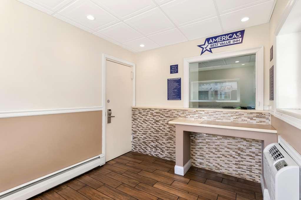 Americas Best Value Inn Avenel Woodbridge المظهر الداخلي الصورة