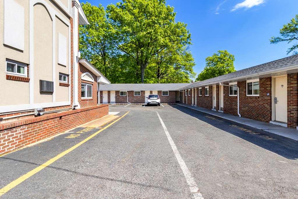 Americas Best Value Inn Avenel Woodbridge المظهر الخارجي الصورة