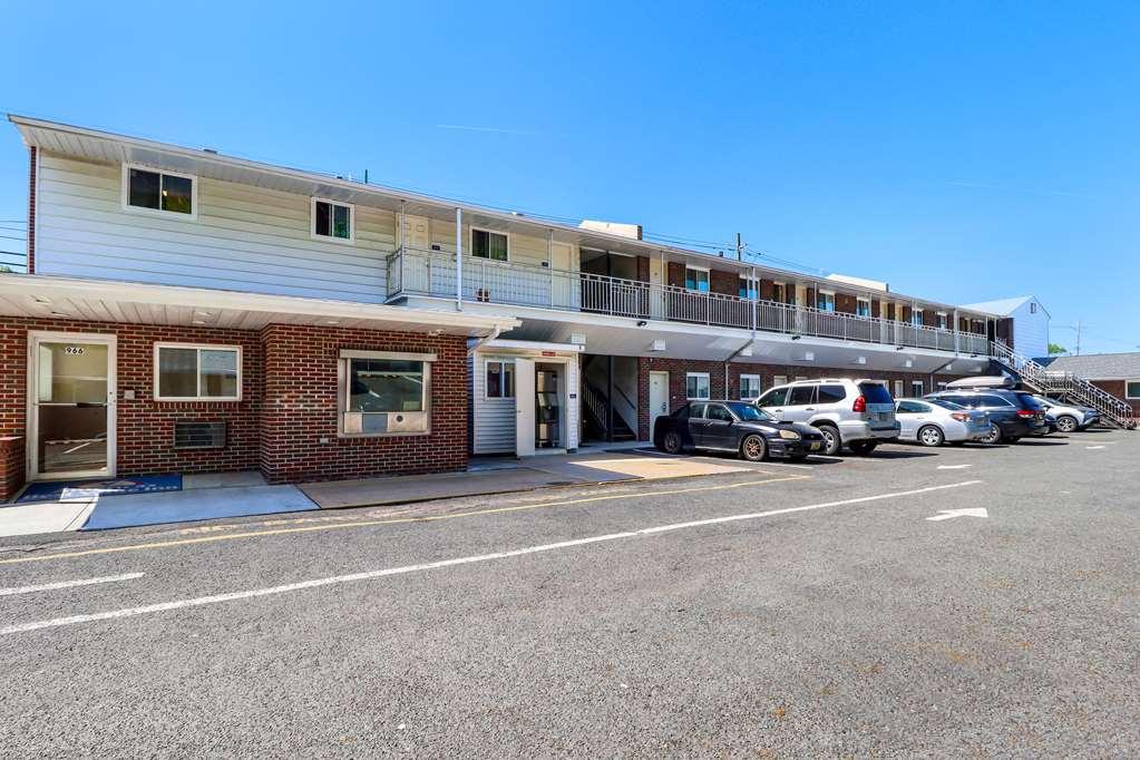 Americas Best Value Inn Avenel Woodbridge المظهر الخارجي الصورة